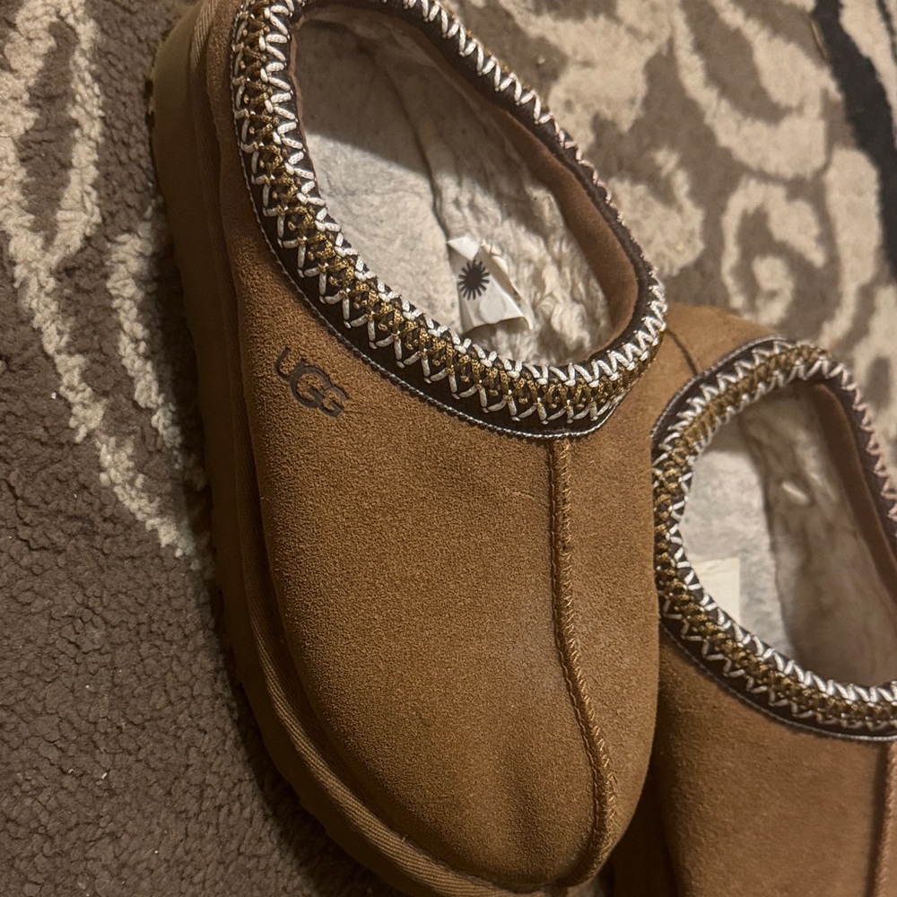 UGG Chestnut Tasman Slippers - Picture 2 of 7